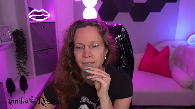 AnnikaRose online show from February 22, 12:29 pm