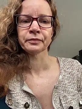 AnnikaRose online show from April 15, 5:46 am