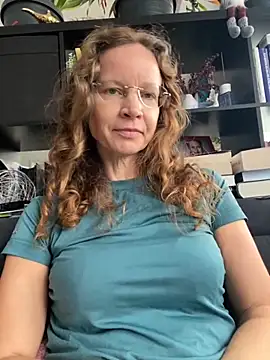 Snapshot of AnnikaRose chatting on October 28, 8:02 am AnnikaRose online show from October 28, 8:02 am