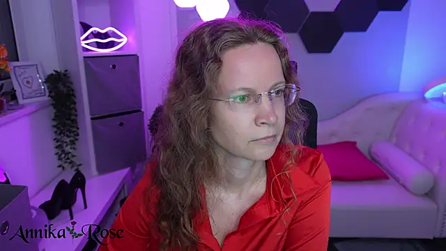 AnnikaRose online show from March 26, 1:09 pm