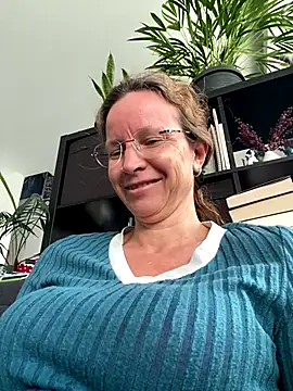 Snapshot of AnnikaRose chatting on September 24, 6:09 am AnnikaRose online show from September 24, 6:09 am