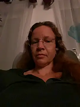 Snapshot of AnnikaRose chatting on October 6, 5:52 am AnnikaRose online show from October 6, 5:52 am