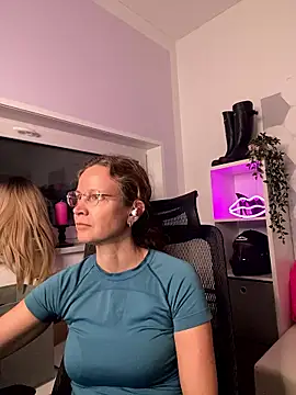 AnnikaRose online show from January 11, 1:40 pm