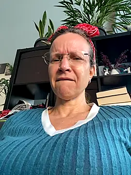 Snapshot of AnnikaRose chatting on September 25, 5:46 am AnnikaRose online show from September 25, 5:46 am