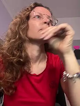 Snapshot of AnnikaRose chatting on December 14, 6:30 am AnnikaRose online show from December 14, 6:30 am