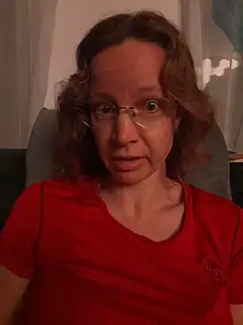 Snapshot of AnnikaRose chatting on December 1, 6:47 am AnnikaRose online show from December 1, 6:47 am