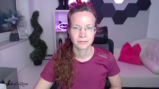 Snapshot of AnnikaRose chatting on March 7, 8:11 pm AnnikaRose online show from March 7, 8:11 pm