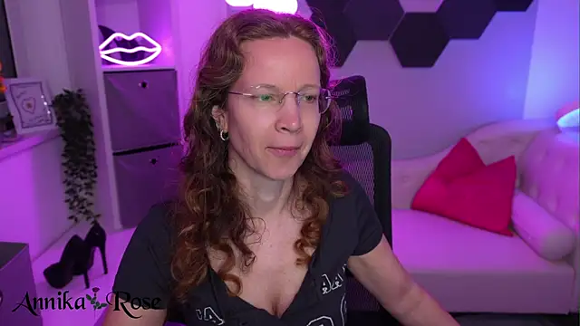 AnnikaRose online show from March 20, 6:47 am