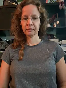 Snapshot of AnnikaRose chatting on November 10, 6:51 am AnnikaRose online show from November 10, 6:51 am