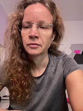 AnnikaRose online show from December 19, 6:49 am