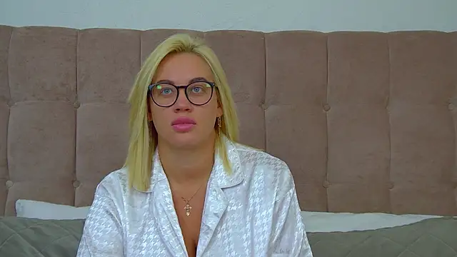 MariaNeumann online show from February 12, 6:24 am