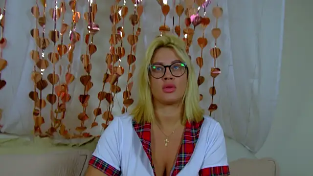 MariaNeumann online show from February 16, 6:17 pm