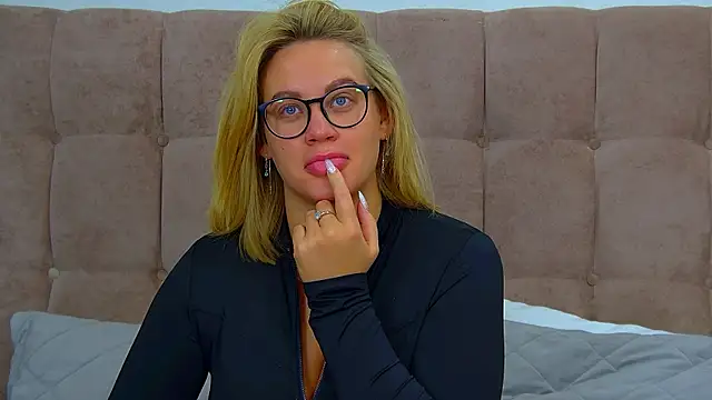 MariaNeumann online show from January 15, 6:28 am