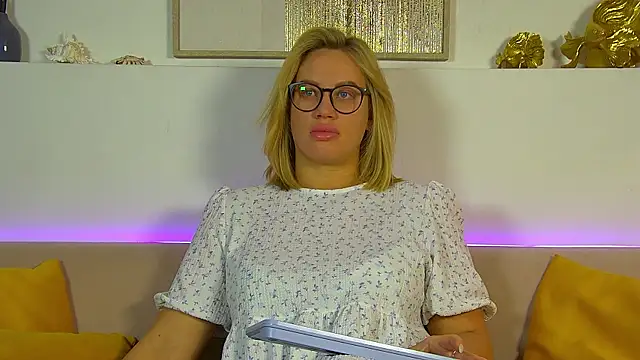 MariaNeumann online show from January 16, 6:28 am