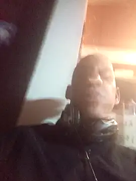 Snapshot of Elvergon3456 chatting on March 9, 4:27 am Elvergon3456 online show from March 9, 4:27 am