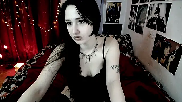 Snapshot of Tricky_Vicky666 chatting on January 11, 12:17 am Tricky Vicky666 online show from January 11, 12:17 am
