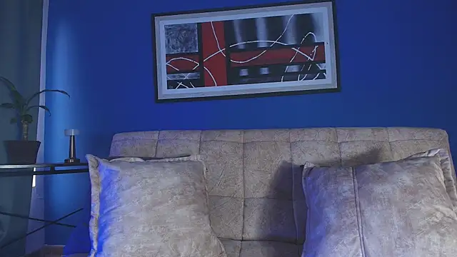 liccy hall online show from November 6, 11:47 am