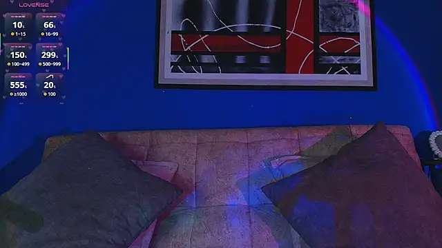 liccy hall online show from November 16, 12:32 pm