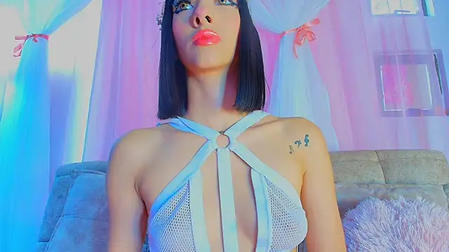 liccy hall online show from March 18, 1:57 pm