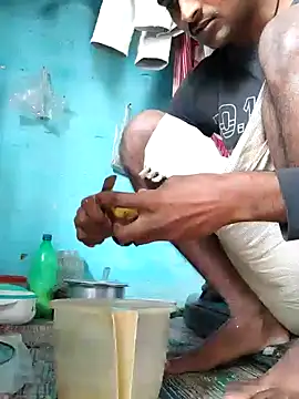 Snapshot of sexyshivamhot chatting on December 8, 8:09 am sexyshivamhot online show from December 8, 8:09 am