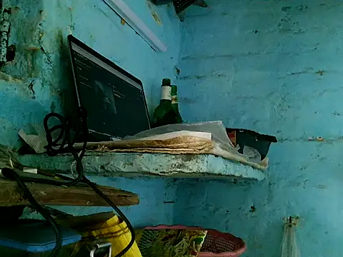 Snapshot of sexyshivamhot chatting on September 18, 8:17 am sexyshivamhot online show from September 18, 8:17 am