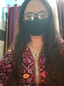 Snapshot of Aishwaryaa_69 chatting on November 4, 12:42 pm Aishwaryaa 69 online show from November 4, 12:42 pm