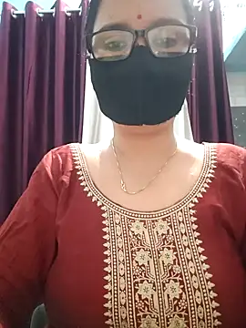 Snapshot of Aishwaryaa_69 chatting on October 3, 3:41 am Aishwaryaa 69 online show from October 3, 3:41 am