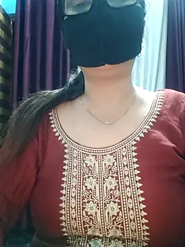 Snapshot of Aishwaryaa_69 chatting on October 6, 4:30 pm Aishwaryaa 69 online show from October 6, 4:30 pm