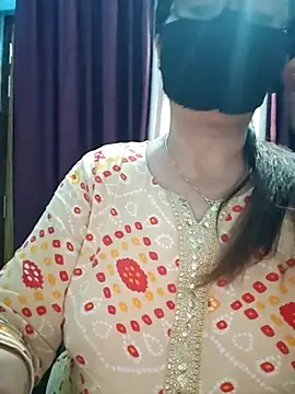 Snapshot of Aishwaryaa_69 chatting on September 27, 8:09 am Aishwaryaa 69 online show from September 27, 8:09 am