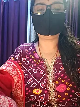 Snapshot of Aishwaryaa_69 chatting on November 26, 10:37 am Aishwaryaa 69 online show from November 26, 10:37 am