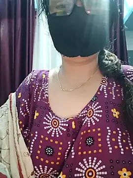 Snapshot of Aishwaryaa_69 chatting on September 16, 3:07 am Aishwaryaa 69 online show from September 16, 3:07 am