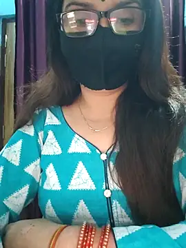 Snapshot of Aishwaryaa_69 chatting on October 19, 6:38 am Aishwaryaa 69 online show from October 19, 6:38 am