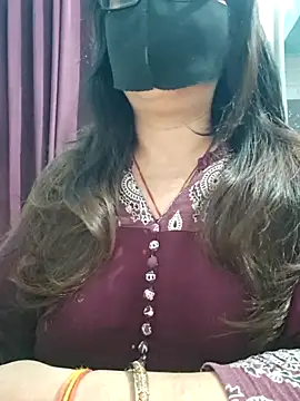 Aishwaryaa 69 online show from July 11, 2:23 am