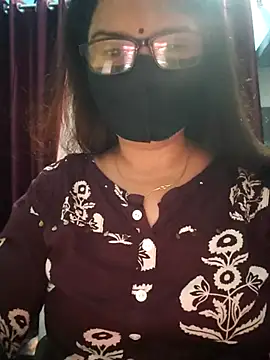 Snapshot of Aishwaryaa_69 chatting on September 28, 8:10 am Aishwaryaa 69 online show from September 28, 8:10 am