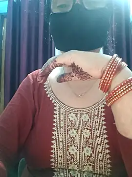 Snapshot of Aishwaryaa_69 chatting on October 11, 1:50 am Aishwaryaa 69 online show from October 11, 1:50 am