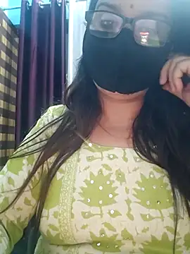 Snapshot of Aishwaryaa_69 chatting on October 7, 4:41 pm Aishwaryaa 69 online show from October 7, 4:41 pm