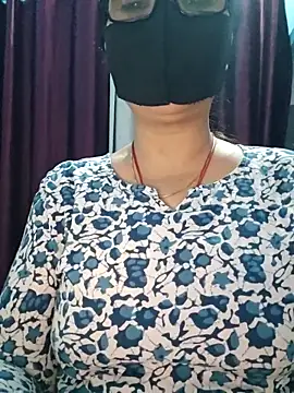 Snapshot of Aishwaryaa_69 chatting on December 3, 7:41 am Aishwaryaa 69 online show from December 3, 7:41 am