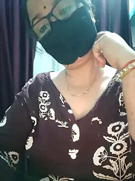 Snapshot of Aishwaryaa_69 chatting on September 13, 4:29 pm Aishwaryaa 69 online show from September 13, 4:29 pm