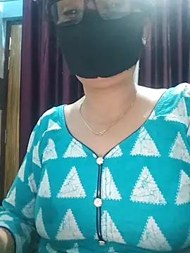 Snapshot of Aishwaryaa_69 chatting on October 1, 10:20 am Aishwaryaa 69 online show from October 1, 10:20 am