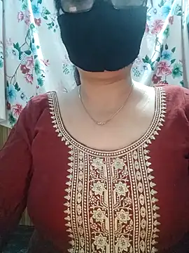 Snapshot of Aishwaryaa_69 chatting on October 15, 4:26 pm Aishwaryaa 69 online show from October 15, 4:26 pm