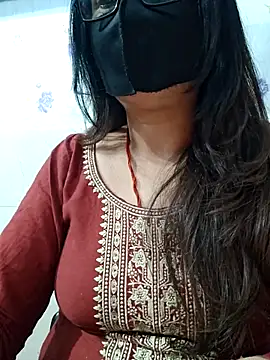 Aishwaryaa 69 online show from March 6, 8:53 am