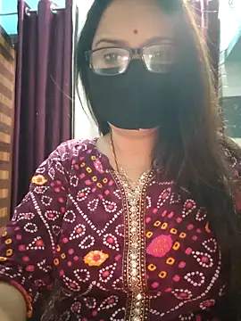 Snapshot of Aishwaryaa_69 chatting on November 27, 6:36 am Aishwaryaa 69 online show from November 27, 6:36 am