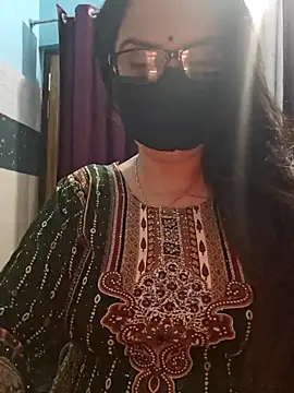 Snapshot of Aishwaryaa_69 chatting on November 5, 3:59 pm Aishwaryaa 69 online show from November 5, 3:59 pm