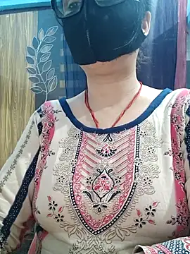 Aishwaryaa 69 online show from March 18, 11:02 am