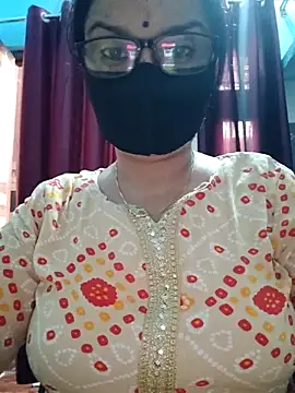 Snapshot of Aishwaryaa_69 chatting on September 29, 7:37 am Aishwaryaa 69 online show from September 29, 7:37 am