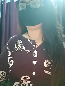 Snapshot of Aishwaryaa_69 chatting on November 25, 2:56 am Aishwaryaa 69 online show from November 25, 2:56 am