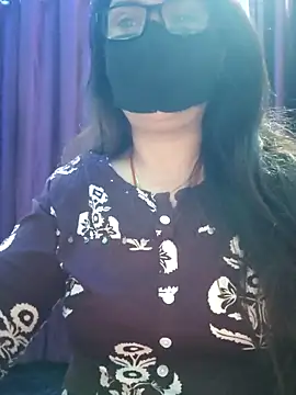 Snapshot of Aishwaryaa_69 chatting on November 24, 8:14 am Aishwaryaa 69 online show from November 24, 8:14 am