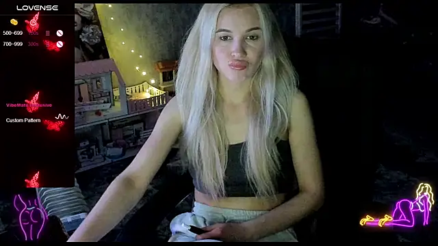  NigoNika online show from May 4, 7:39 pm