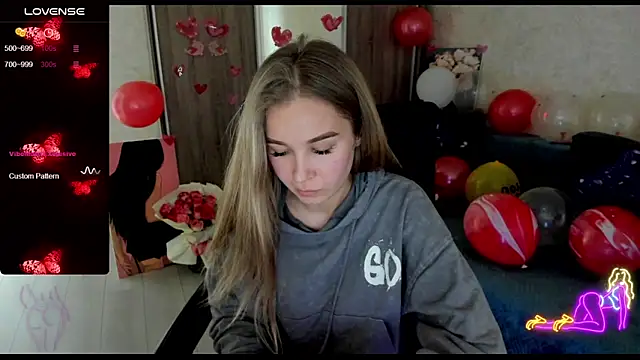 Snapshot of _NigoNika chatting on February 17, 12:49 pm NigoNika online show from February 17, 12:49 pm