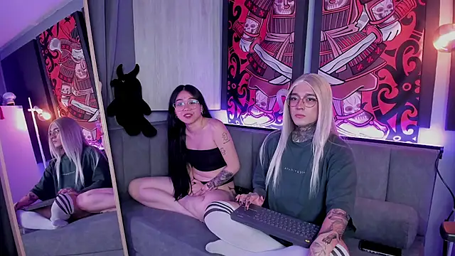 JadeyKhada online show from April 12, 9:07 pm